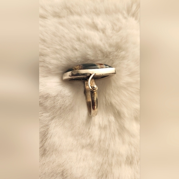 Crystal Stone And Silver Ring - Picture 7 of 8